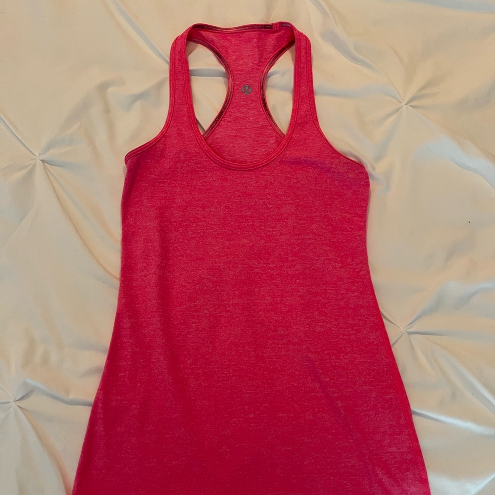 Lululemon Tank (4/6)